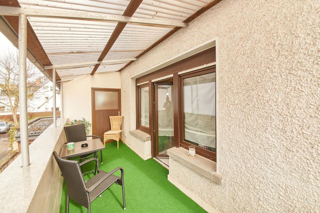 Hotel Zum Dicken Baum Mayen Bagian luar foto